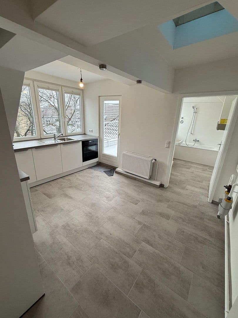 Prenájom bytu 3-izbový 152 m², Hohenzollerndamm, Berlin, Berlín Prenájom bytu 3-izbový 152 m², Hohenzollerndamm, Berlin, Berlín