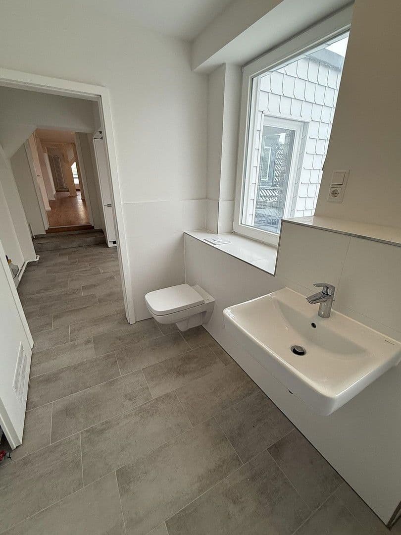 Prenájom bytu 3-izbový 152 m², Hohenzollerndamm, Berlin, Berlín Prenájom bytu 3-izbový 152 m², Hohenzollerndamm, Berlin, Berlín