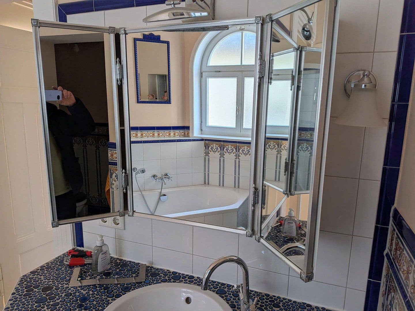 Prenájom bytu 4-izbový 128 m², Grochlitzer Str. 43, Naumburg (Saale), Sasko-Anhaltsko Prenájom bytu 4-izbový 128 m², Grochlitzer Str. 43, Naumburg (Saale), Sasko-Anhaltsko