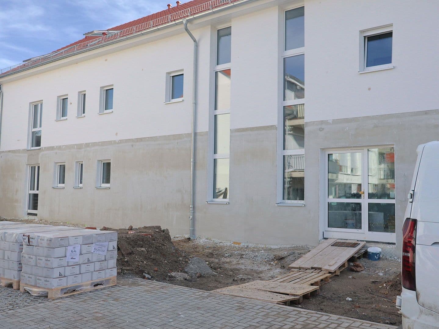 Prenájom bytu 2-izbový 81 m², Hamburger Allee 51, Haus C, Nauen, Brandenbursko Prenájom bytu 2-izbový 81 m², Hamburger Allee 51, Haus C, Nauen, Brandenbursko