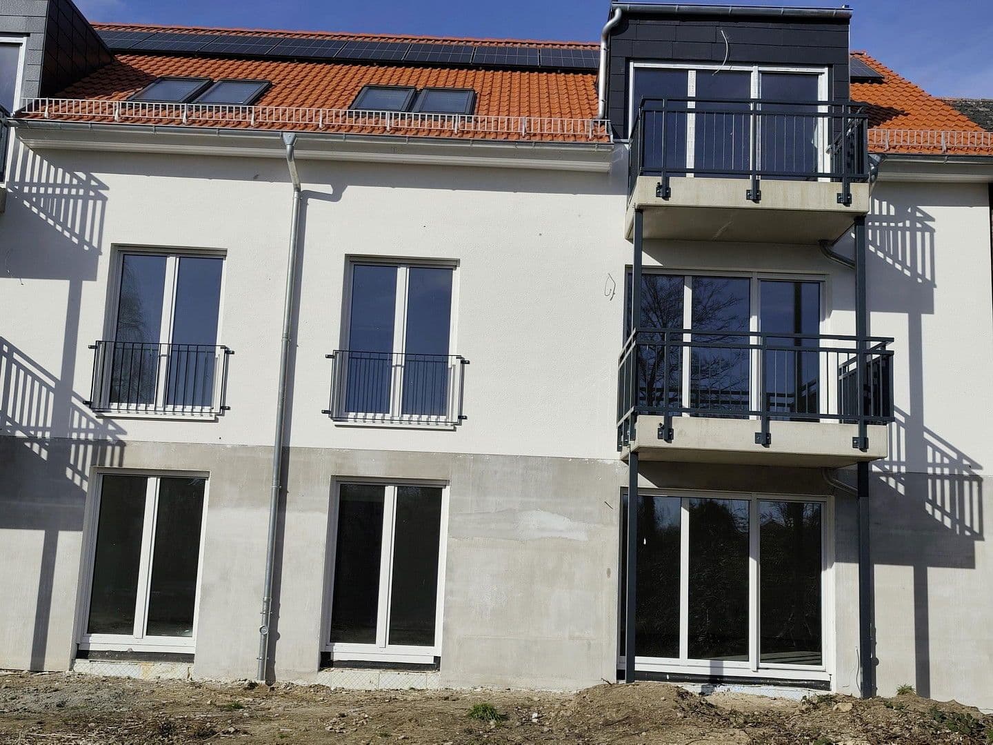 Prenájom bytu 2-izbový 81 m², Hamburger Allee 51, Haus C, Nauen, Brandenbursko Prenájom bytu 2-izbový 81 m², Hamburger Allee 51, Haus C, Nauen, Brandenbursko