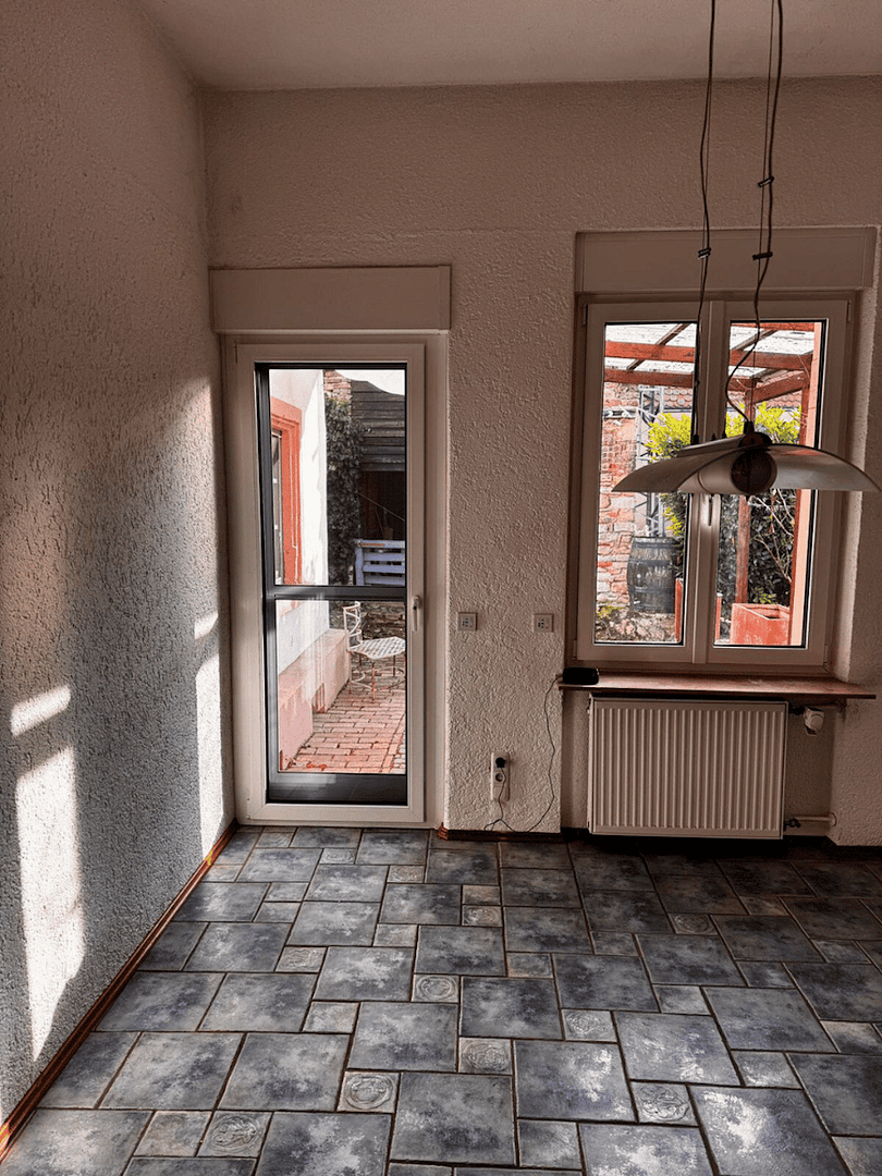 Predaj domu 211 m², pozemek 658 m², Alsheim, Porýnie-Falcko Predaj domu 211 m², pozemek 658 m², Alsheim, Porýnie-Falcko