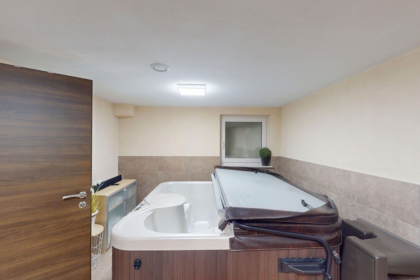 Predaj domu 216 m², pozemek 1.023 m², Waldemar Bonsels Weg 81, Ahrensburg, Šlezvicko-Holštajnsko Predaj domu 216 m², pozemek 1.023 m², Waldemar Bonsels Weg 81, Ahrensburg, Šlezvicko-Holštajnsko