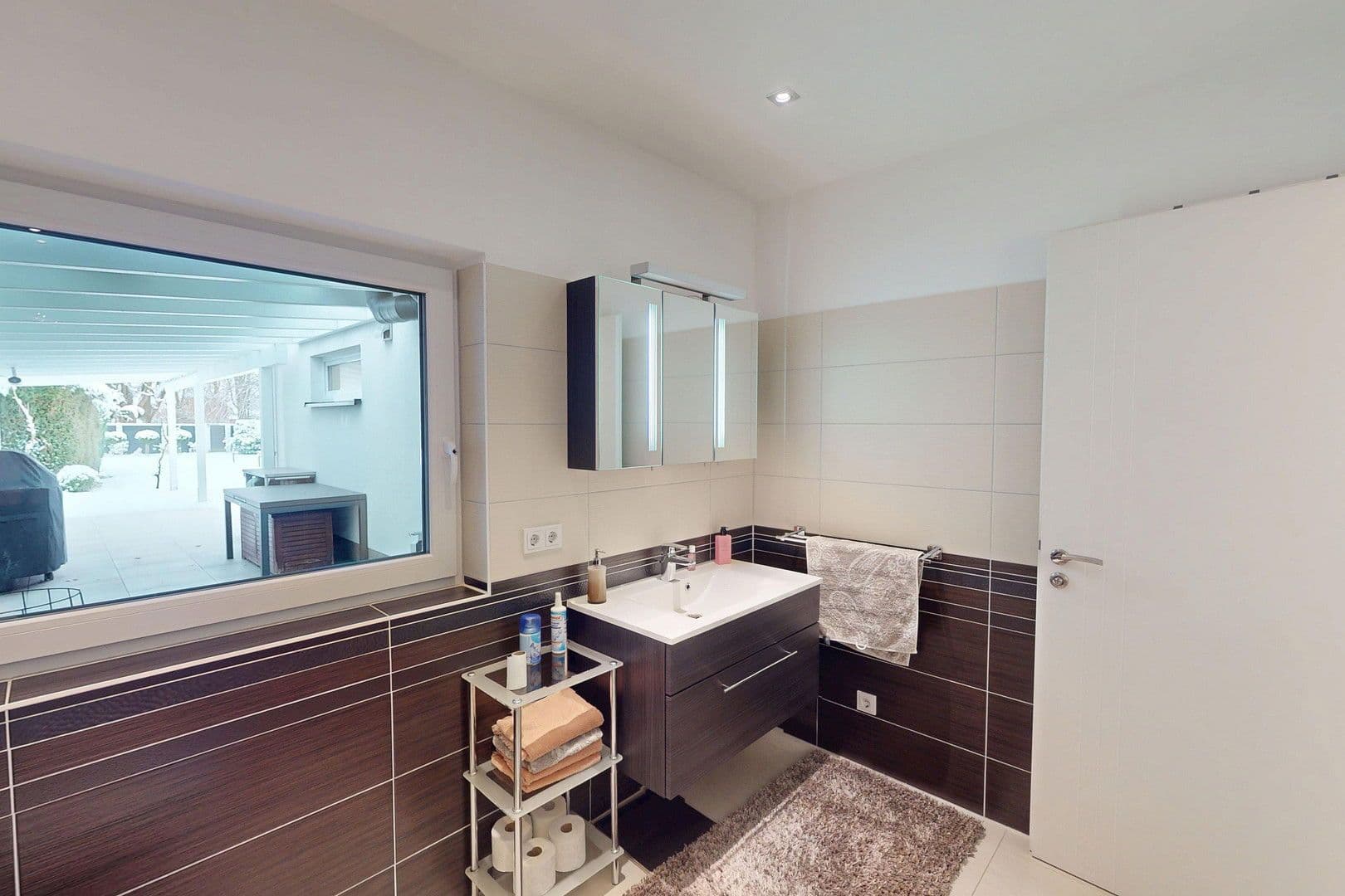 Predaj domu 216 m², pozemek 1.023 m², Waldemar Bonsels Weg 81, Ahrensburg, Šlezvicko-Holštajnsko Predaj domu 216 m², pozemek 1.023 m², Waldemar Bonsels Weg 81, Ahrensburg, Šlezvicko-Holštajnsko