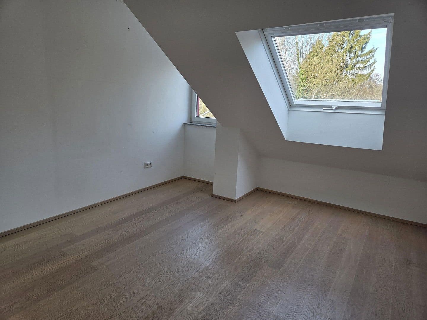 Predaj bytu 4-izbový 109 m², Neukronenberger Str. 59, Leverkusen, Severné Porýnie - Westfálsko Predaj bytu 4-izbový 109 m², Neukronenberger Str. 59, Leverkusen, Severné Porýnie - Westfálsko