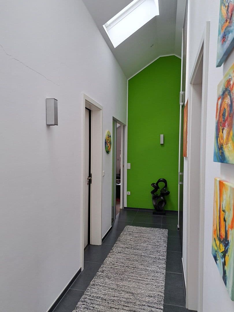 Predaj bytu 4-izbový 109 m², Neukronenberger Str. 59, Leverkusen, Severné Porýnie - Westfálsko Predaj bytu 4-izbový 109 m², Neukronenberger Str. 59, Leverkusen, Severné Porýnie - Westfálsko