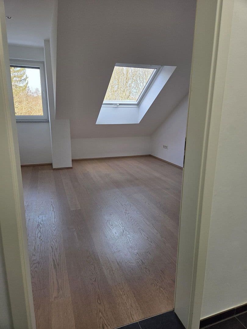Predaj bytu 4-izbový 109 m², Neukronenberger Str. 59, Leverkusen, Severné Porýnie - Westfálsko Predaj bytu 4-izbový 109 m², Neukronenberger Str. 59, Leverkusen, Severné Porýnie - Westfálsko
