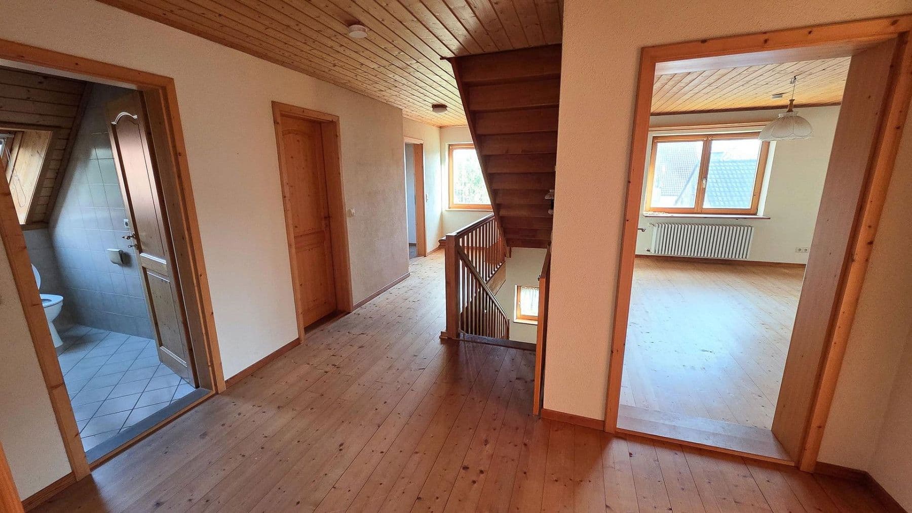 Predaj domu 296 m², pozemek 1.073 m², Freiburg, Bádensko-Wurttembersko Predaj domu 296 m², pozemek 1.073 m², Freiburg, Bádensko-Wurttembersko
