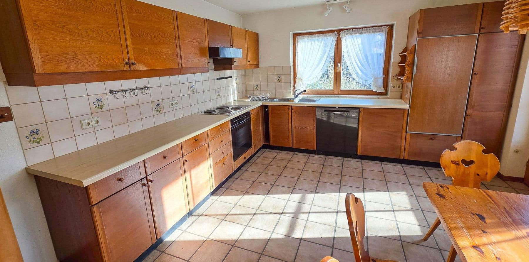 Predaj domu 296 m², pozemek 1.073 m², Freiburg, Bádensko-Wurttembersko Predaj domu 296 m², pozemek 1.073 m², Freiburg, Bádensko-Wurttembersko