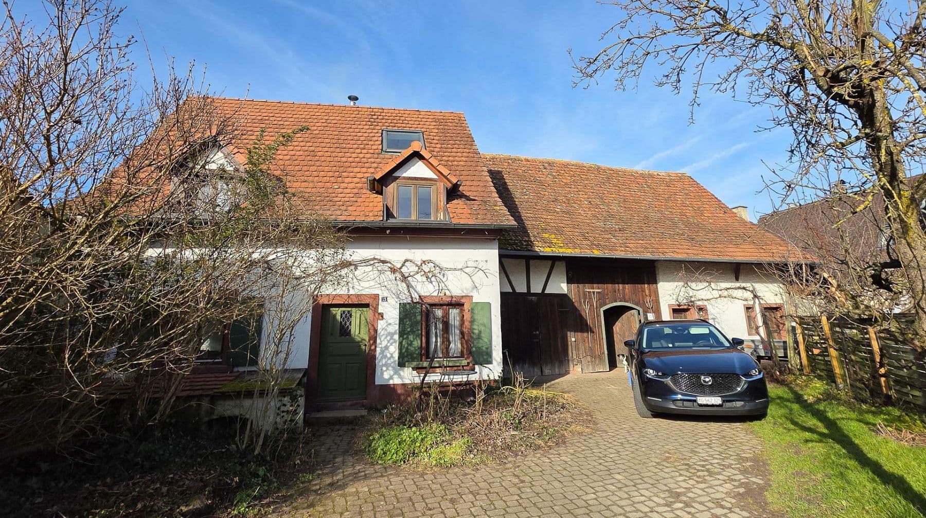 Predaj domu 296 m², pozemek 1.073 m², Freiburg, Bádensko-Wurttembersko Predaj domu 296 m², pozemek 1.073 m², Freiburg, Bádensko-Wurttembersko