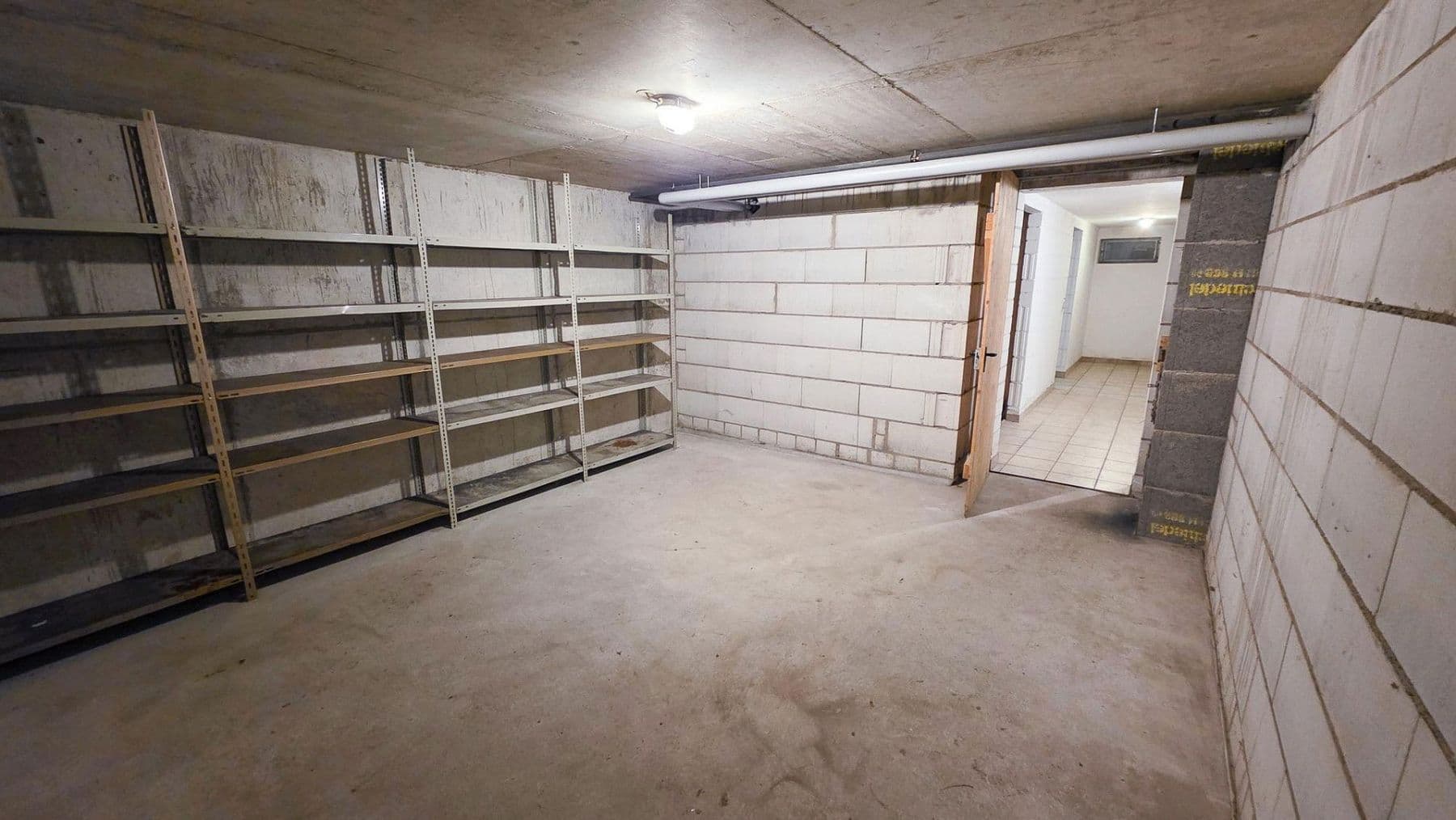 Predaj domu 296 m², pozemek 1.073 m², Freiburg, Bádensko-Wurttembersko Predaj domu 296 m², pozemek 1.073 m², Freiburg, Bádensko-Wurttembersko