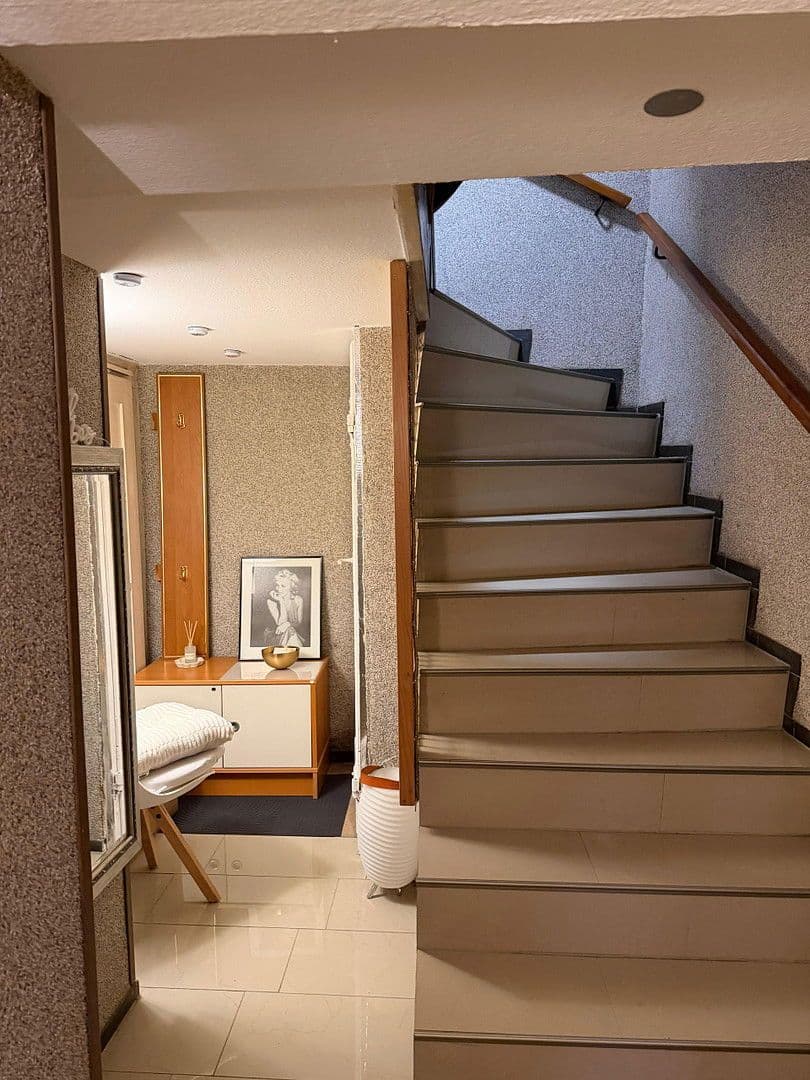 Prenájom domu 140 m², pozemek 200 m², Wiesenbach, Bádensko-Wurttembersko Prenájom domu 140 m², pozemek 200 m², Wiesenbach, Bádensko-Wurttembersko