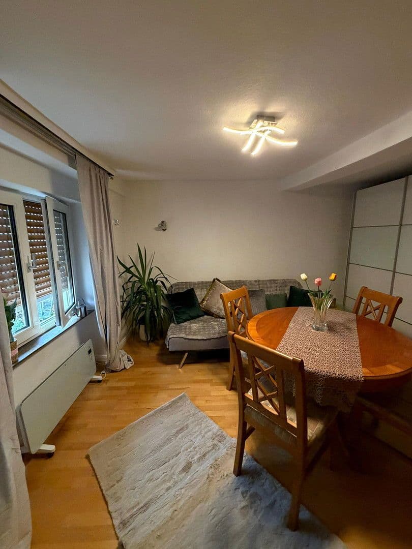 Prenájom domu 140 m², pozemek 200 m², Wiesenbach, Bádensko-Wurttembersko Prenájom domu 140 m², pozemek 200 m², Wiesenbach, Bádensko-Wurttembersko