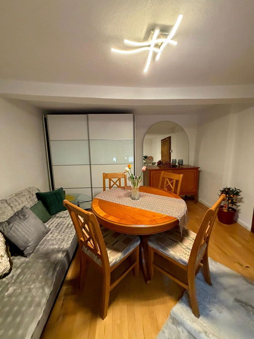 Prenájom domu 140 m², pozemek 200 m², Wiesenbach, Bádensko-Wurttembersko Prenájom domu 140 m², pozemek 200 m², Wiesenbach, Bádensko-Wurttembersko