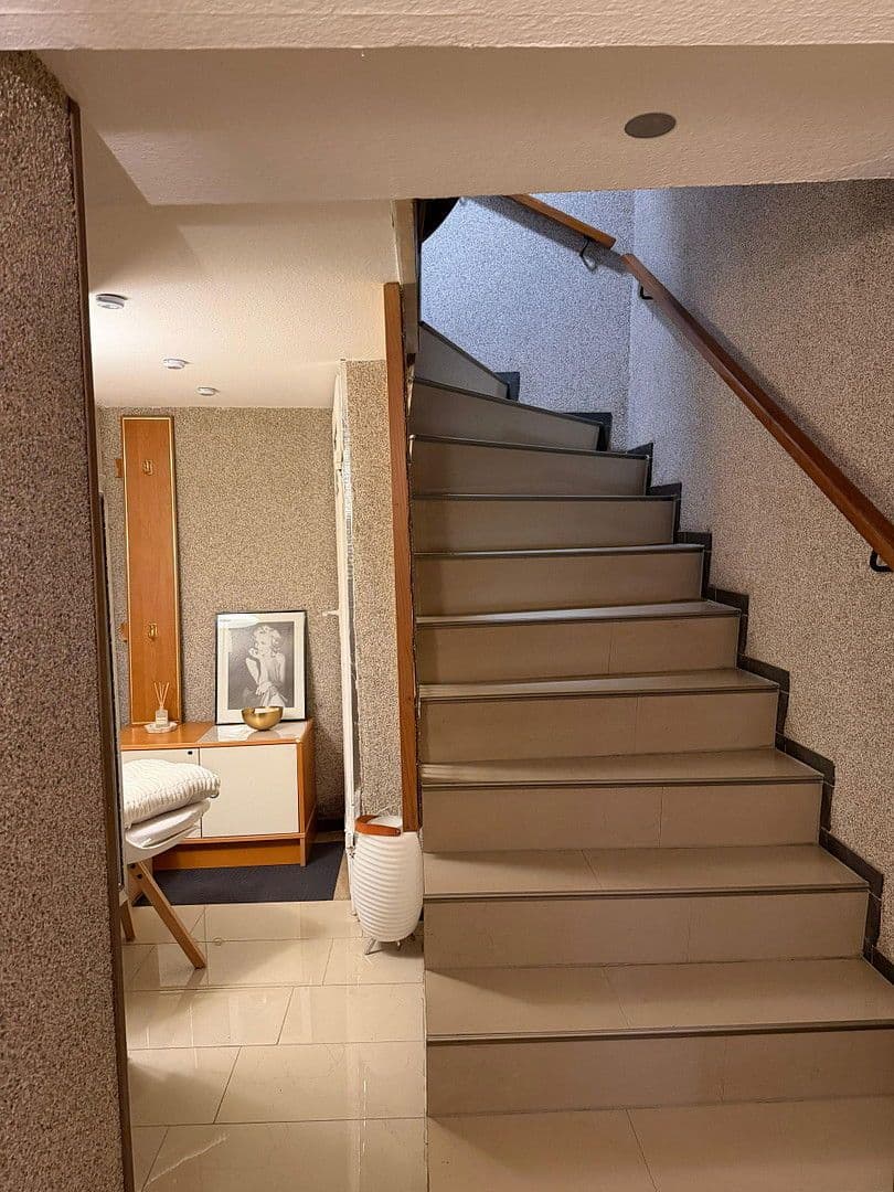 Prenájom domu 140 m², pozemek 200 m², Wiesenbach, Bádensko-Wurttembersko Prenájom domu 140 m², pozemek 200 m², Wiesenbach, Bádensko-Wurttembersko