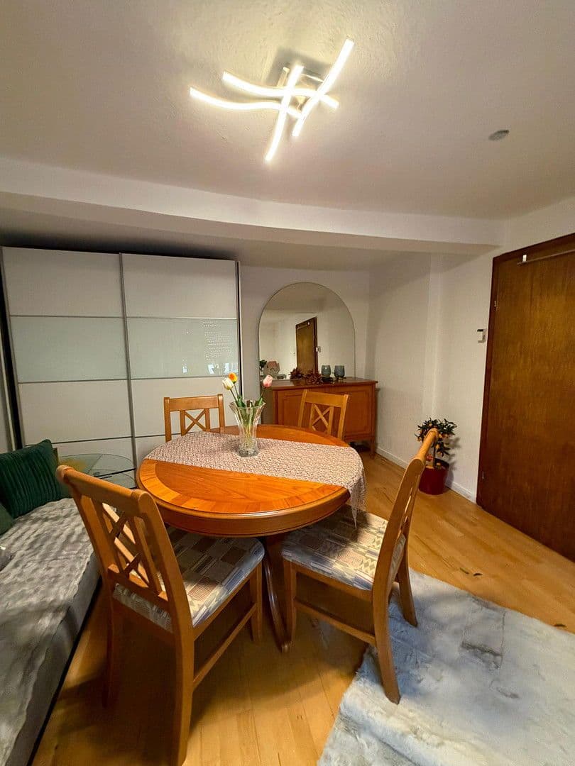 Prenájom domu 140 m², pozemek 200 m², Wiesenbach, Bádensko-Wurttembersko Prenájom domu 140 m², pozemek 200 m², Wiesenbach, Bádensko-Wurttembersko