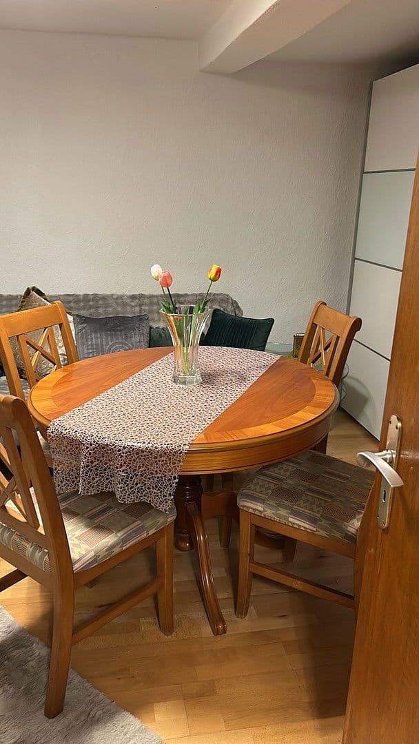 Prenájom domu 140 m², pozemek 200 m², Wiesenbach, Bádensko-Wurttembersko Prenájom domu 140 m², pozemek 200 m², Wiesenbach, Bádensko-Wurttembersko