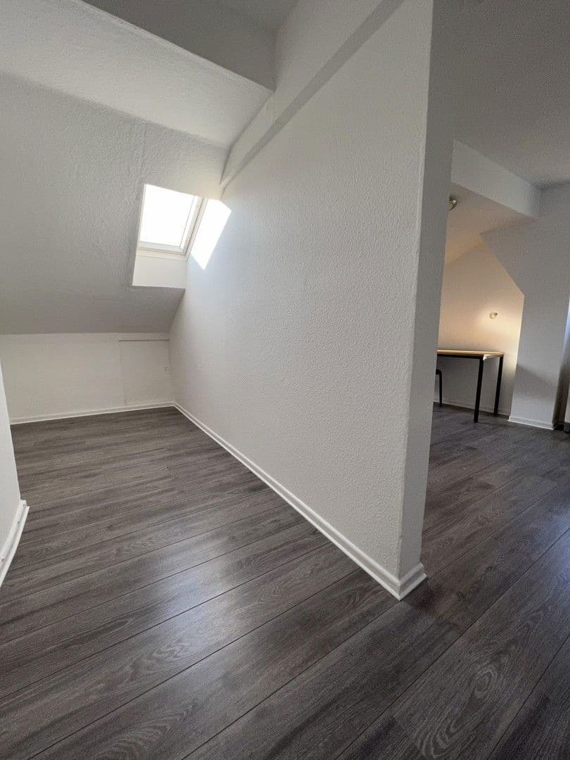 Prenájom bytu 1-izbový 28 m², Paradestr. 33, Wuppertal, Severné Porýnie - Westfálsko Prenájom bytu 1-izbový 28 m², Paradestr. 33, Wuppertal, Severné Porýnie - Westfálsko