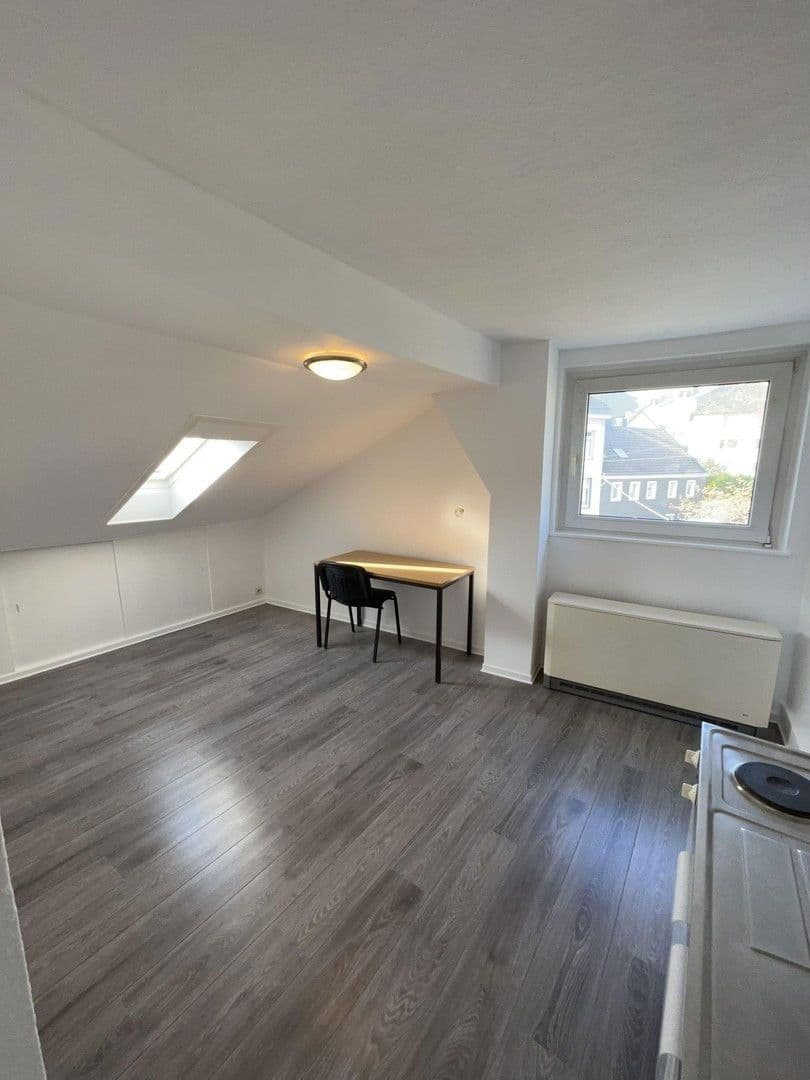 Prenájom bytu 1-izbový 28 m², Paradestr. 33, Wuppertal, Severné Porýnie - Westfálsko Prenájom bytu 1-izbový 28 m², Paradestr. 33, Wuppertal, Severné Porýnie - Westfálsko