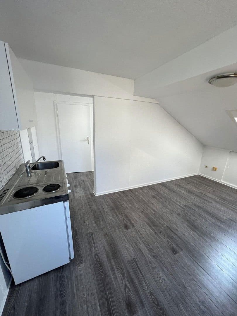 Prenájom bytu 1-izbový 28 m², Paradestr. 33, Wuppertal, Severné Porýnie - Westfálsko Prenájom bytu 1-izbový 28 m², Paradestr. 33, Wuppertal, Severné Porýnie - Westfálsko