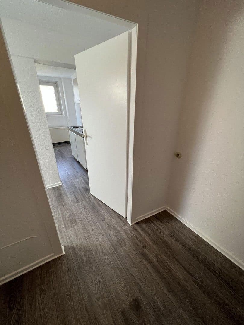 Prenájom bytu 1-izbový 28 m², Paradestr. 33, Wuppertal, Severné Porýnie - Westfálsko Prenájom bytu 1-izbový 28 m², Paradestr. 33, Wuppertal, Severné Porýnie - Westfálsko