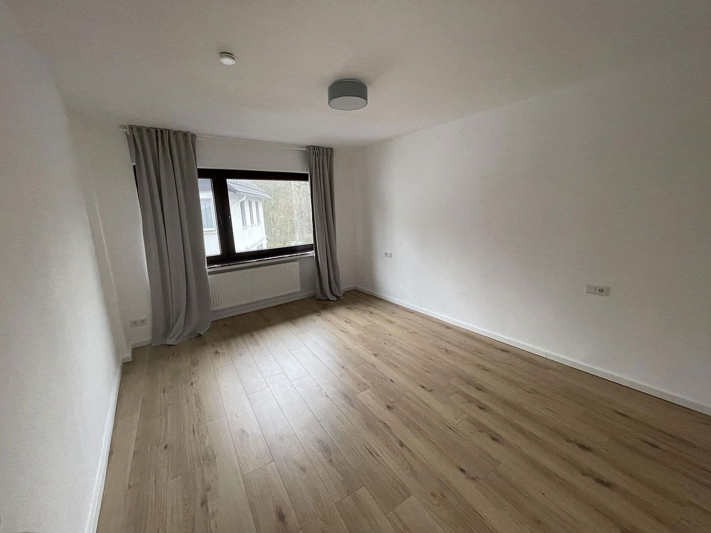 Predaj domu 192 m², pozemek 467 m², Gerolstein, Porýnie-Falcko Predaj domu 192 m², pozemek 467 m², Gerolstein, Porýnie-Falcko