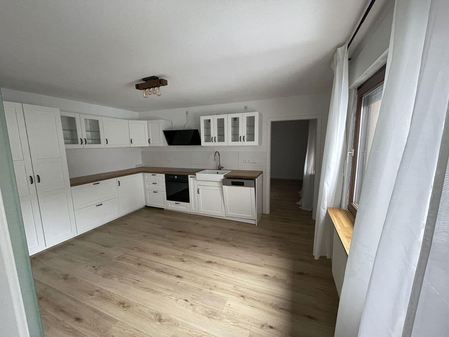 Predaj domu 192 m², pozemek 467 m², Gerolstein, Porýnie-Falcko Predaj domu 192 m², pozemek 467 m², Gerolstein, Porýnie-Falcko