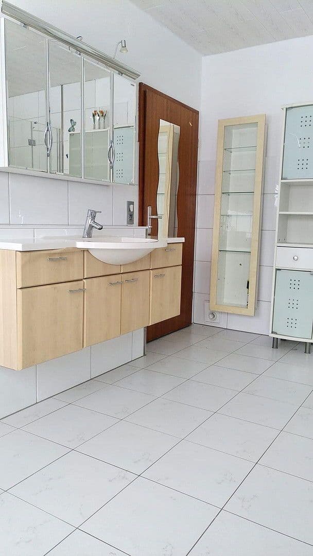 Predaj domu 170 m², pozemek 1.050 m², Kiebitzhagen 5, Seevetal, Dolné Sasko Predaj domu 170 m², pozemek 1.050 m², Kiebitzhagen 5, Seevetal, Dolné Sasko