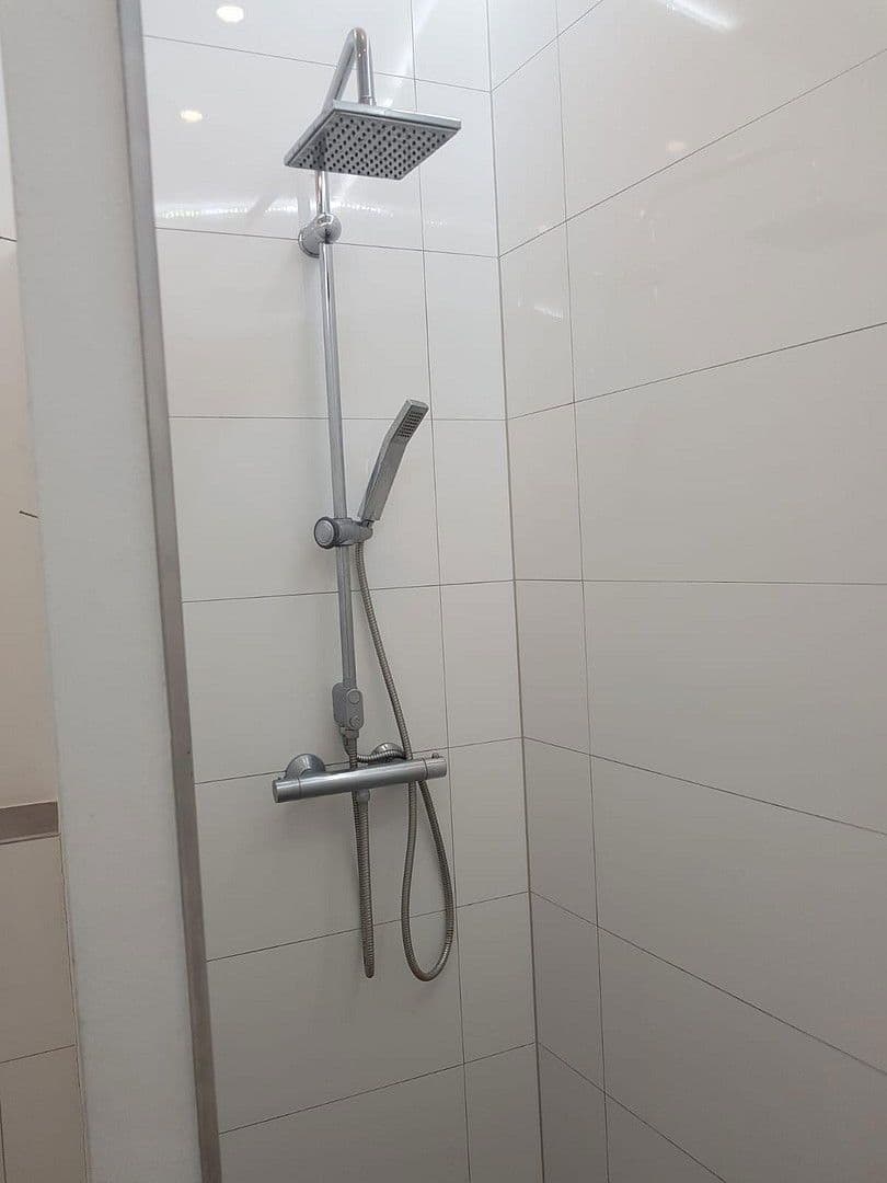 Predaj domu 365 m², pozemek 501 m², Rabenau, Hesensko Predaj domu 365 m², pozemek 501 m², Rabenau, Hesensko