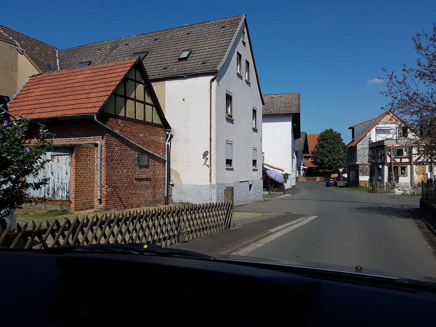 Predaj domu 365 m², pozemek 501 m², Rabenau, Hesensko Predaj domu 365 m², pozemek 501 m², Rabenau, Hesensko