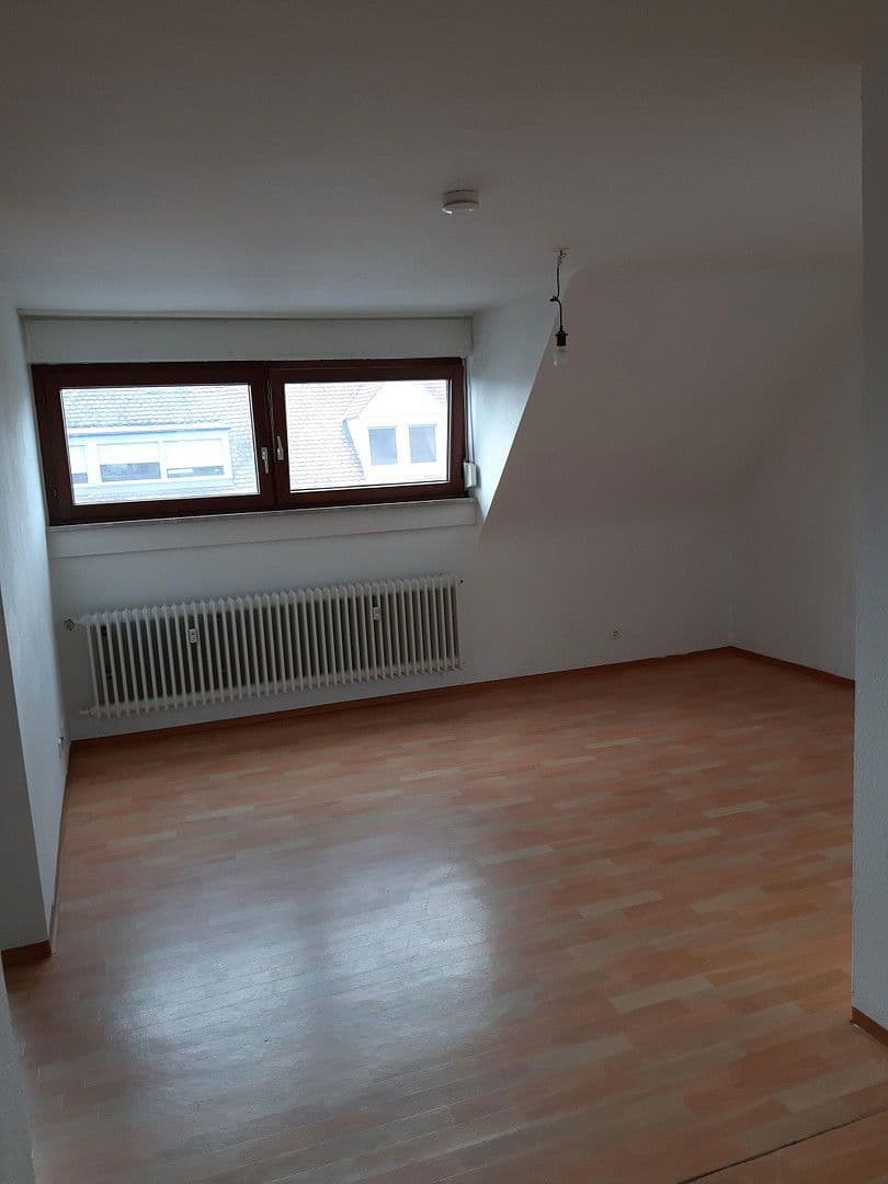 Prenájom bytu 2-izbový 44 m², Karlsruhe, Bádensko-Wurttembersko Prenájom bytu 2-izbový 44 m², Karlsruhe, Bádensko-Wurttembersko
