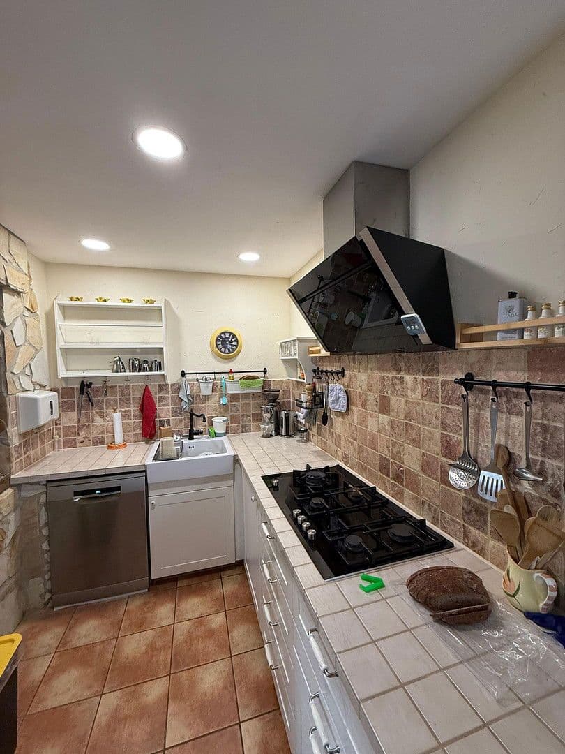 Predaj domu 280 m², pozemek 564 m², Kruft, Porýnie-Falcko Predaj domu 280 m², pozemek 564 m², Kruft, Porýnie-Falcko