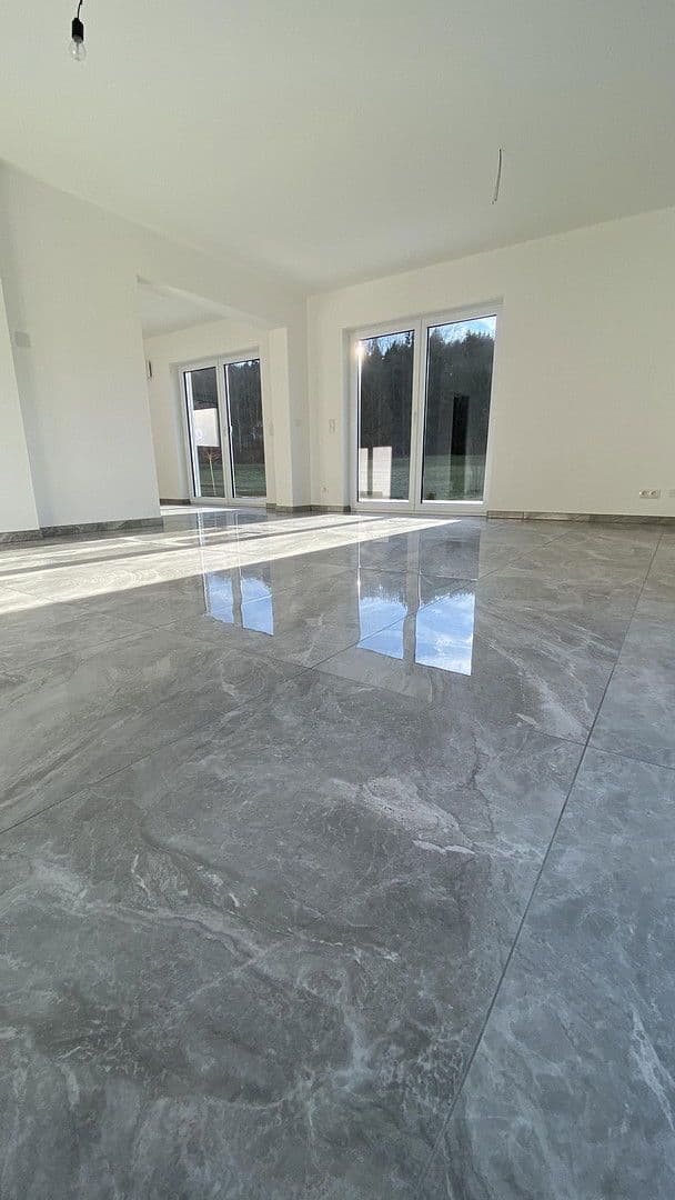 Predaj domu 152 m², pozemek 874 m², Fürstenstein, Bavorsko Predaj domu 152 m², pozemek 874 m², Fürstenstein, Bavorsko