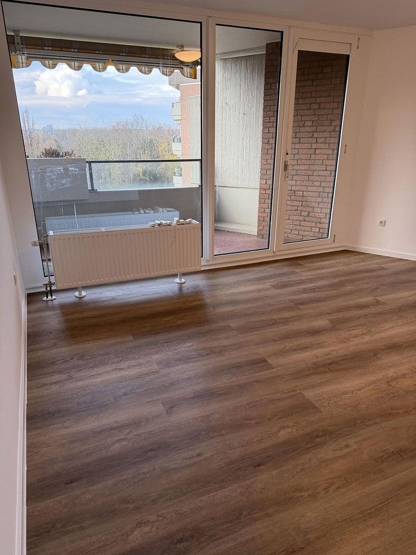 Prenájom bytu 3-izbový 97 m², Ziegeleiweg 20, Köln, Severné Porýnie - Westfálsko Prenájom bytu 3-izbový 97 m², Ziegeleiweg 20, Köln, Severné Porýnie - Westfálsko