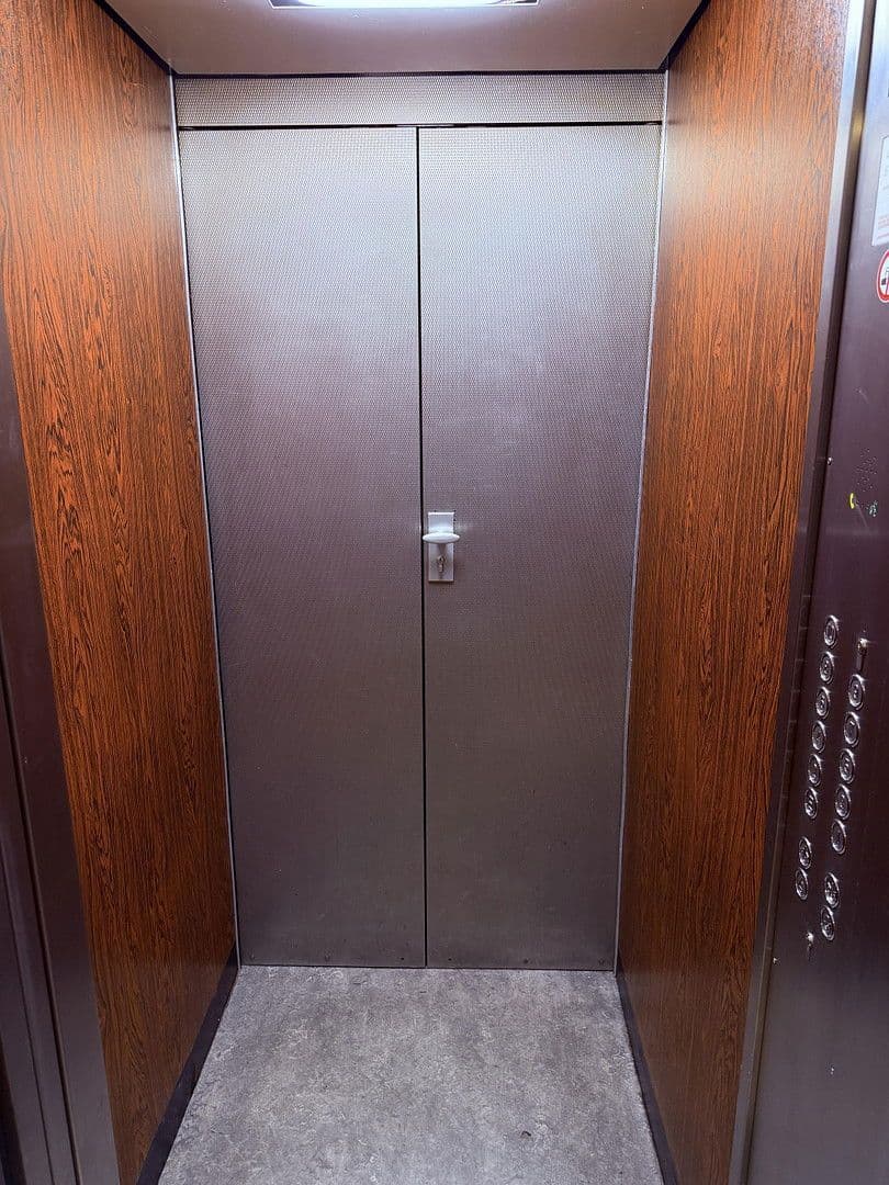 Prenájom bytu 3-izbový 97 m², Ziegeleiweg 20, Köln, Severné Porýnie - Westfálsko Prenájom bytu 3-izbový 97 m², Ziegeleiweg 20, Köln, Severné Porýnie - Westfálsko