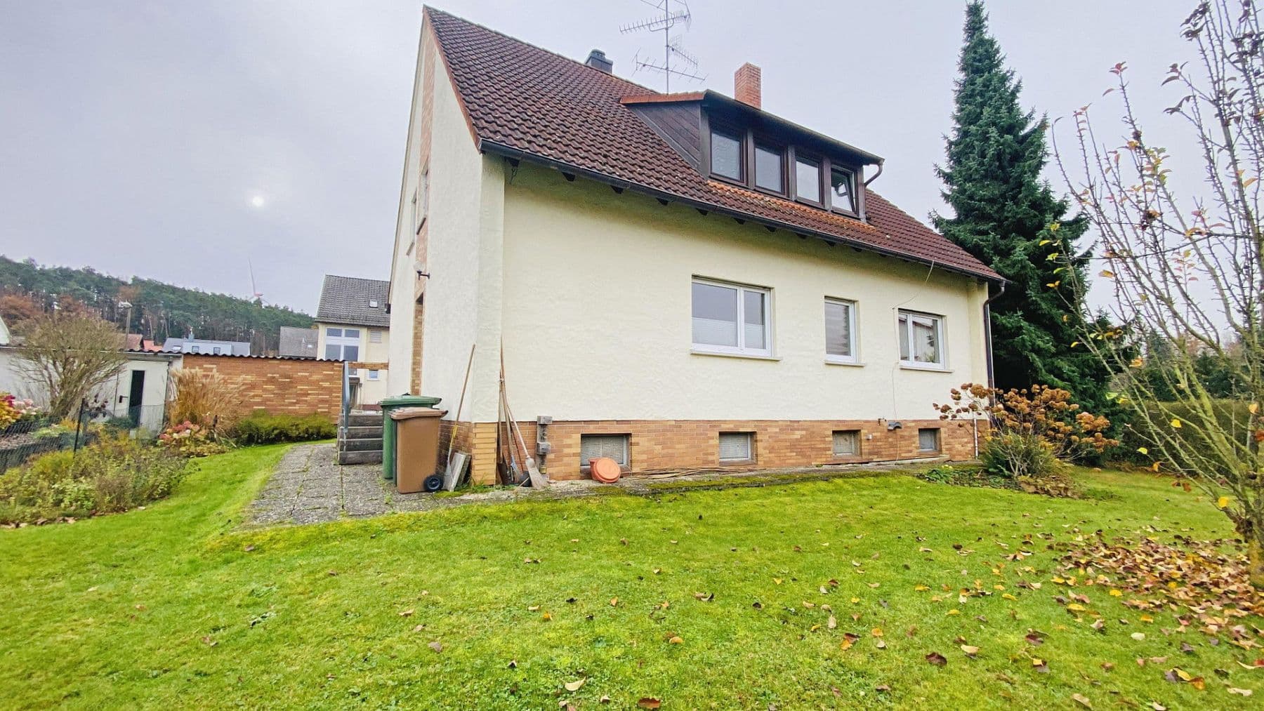 Predaj domu 164 m², pozemek 600 m², Veitsbronn, Bavorsko Predaj domu 164 m², pozemek 600 m², Veitsbronn, Bavorsko