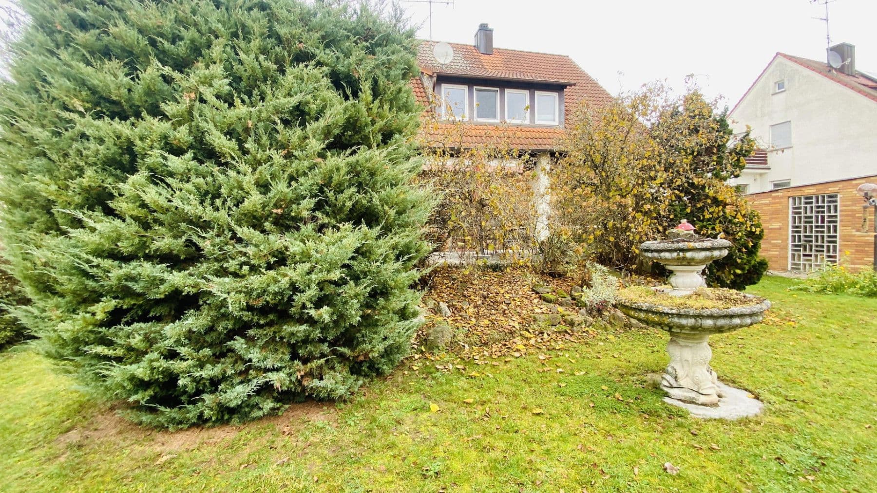 Predaj domu 164 m², pozemek 600 m², Veitsbronn, Bavorsko Predaj domu 164 m², pozemek 600 m², Veitsbronn, Bavorsko