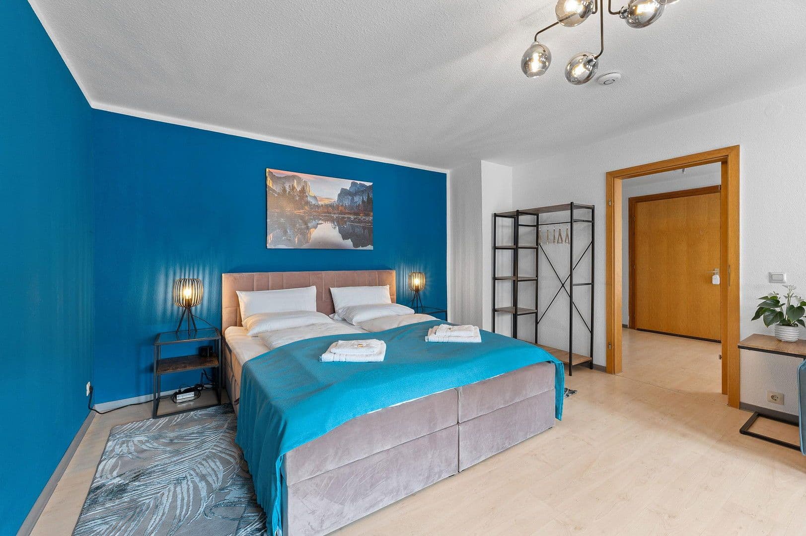 Prenájom bytu 2-izbový 92 m², Am Kronenhof 29, Esslingen am Neckar, Bádensko-Wurttembersko Prenájom bytu 2-izbový 92 m², Am Kronenhof 29, Esslingen am Neckar, Bádensko-Wurttembersko