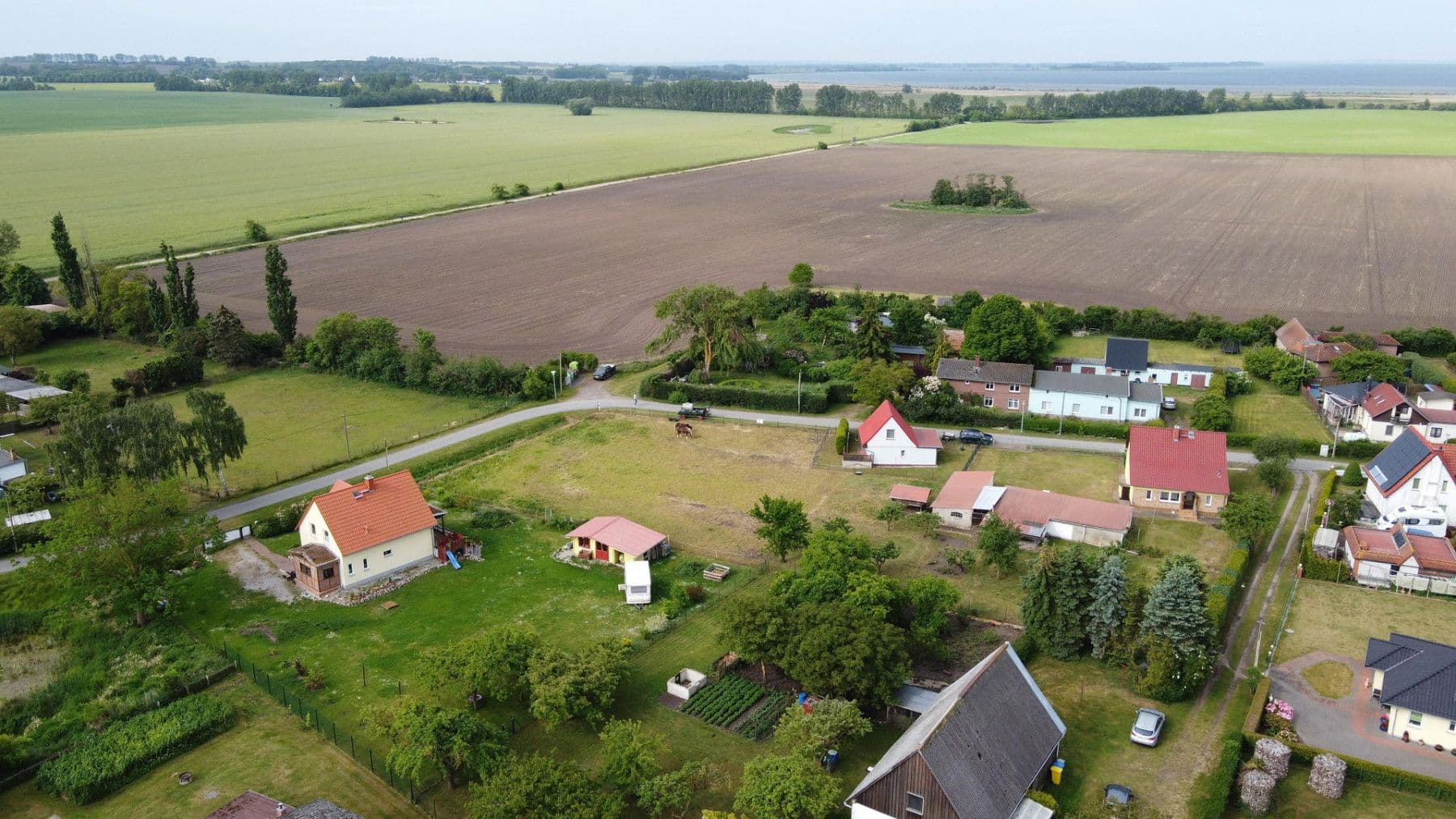 Predaj pozemku 750 m², Zum Haff, Am Salzhaff, Meklenbursko-Predpomoransko Predaj pozemku 750 m², Zum Haff, Am Salzhaff, Meklenbursko-Predpomoransko