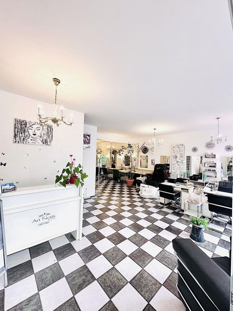 Prenájom nebytového priestoru 75 m², Sophienstraße 225, Karlsruhe, Bádensko-Wurttembersko Prenájom nebytového priestoru 75 m², Sophienstraße 225, Karlsruhe, Bádensko-Wurttembersko