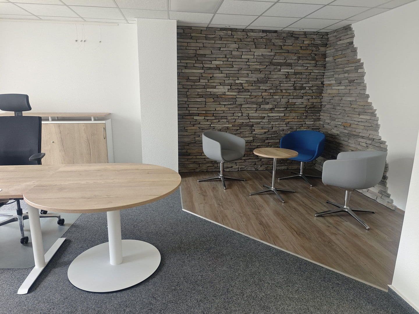 Prenájom kancelárie 124 m², Betzdorf, Porýnie-Falcko Prenájom kancelárie 124 m², Betzdorf, Porýnie-Falcko