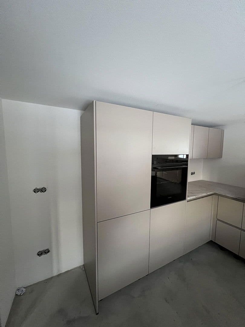 Prenájom domu 150 m², pozemek 300 m², Vogtareuth, Bavorsko Prenájom domu 150 m², pozemek 300 m², Vogtareuth, Bavorsko