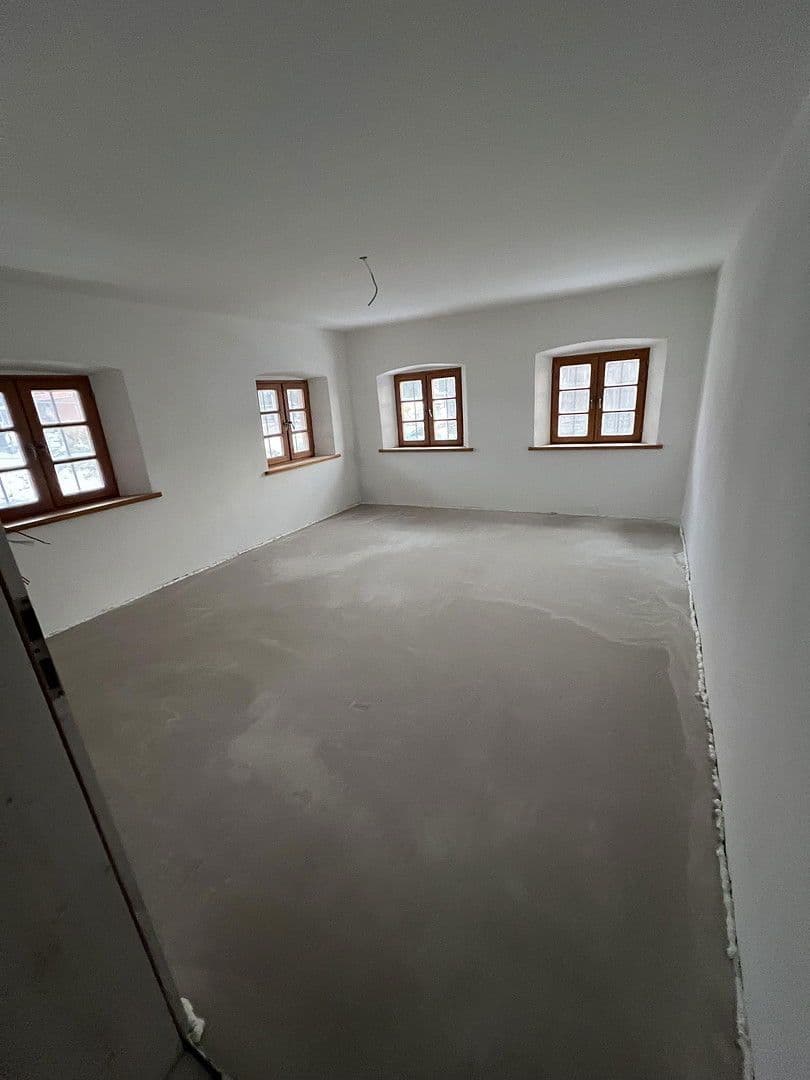 Prenájom domu 150 m², pozemek 300 m², Vogtareuth, Bavorsko Prenájom domu 150 m², pozemek 300 m², Vogtareuth, Bavorsko