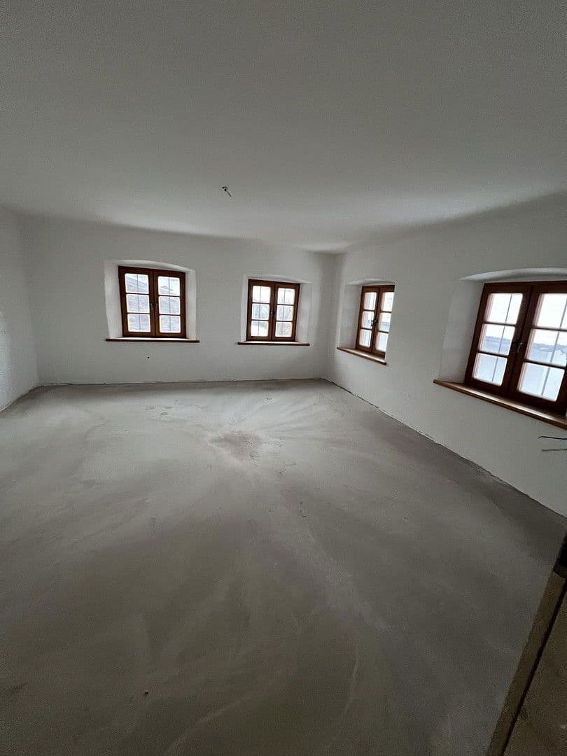 Prenájom domu 150 m², pozemek 300 m², Vogtareuth, Bavorsko Prenájom domu 150 m², pozemek 300 m², Vogtareuth, Bavorsko