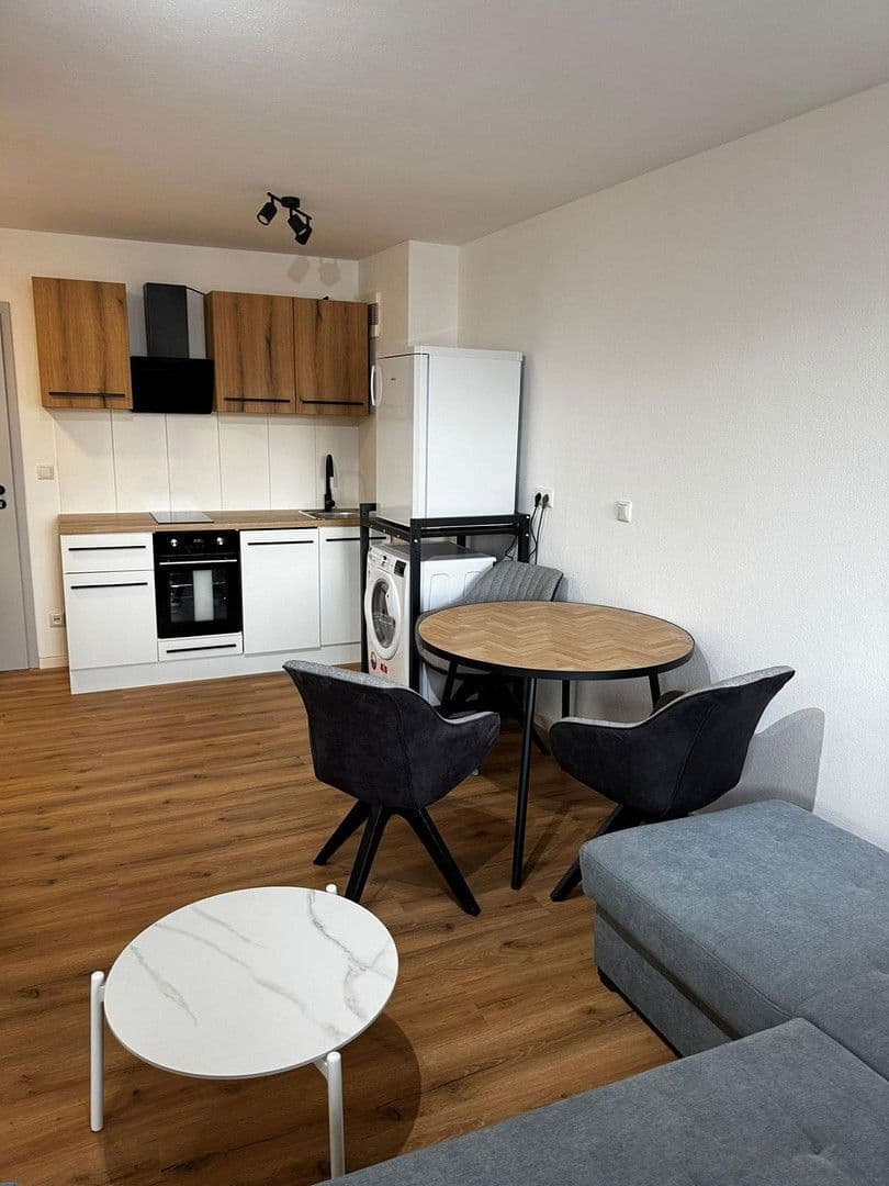 Prenájom bytu 1-izbový 36 m², Innere Passauer Str. 34b, Straubing, Bavorsko Prenájom bytu 1-izbový 36 m², Innere Passauer Str. 34b, Straubing, Bavorsko