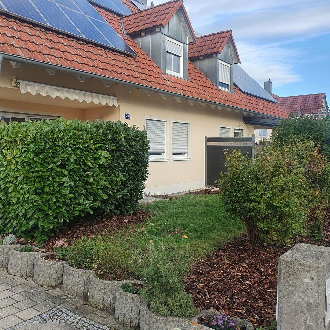 Predaj domu 121 m², pozemek 425 m², Weichering OT Lichtenau, Bavorsko Predaj domu 121 m², pozemek 425 m², Weichering OT Lichtenau, Bavorsko