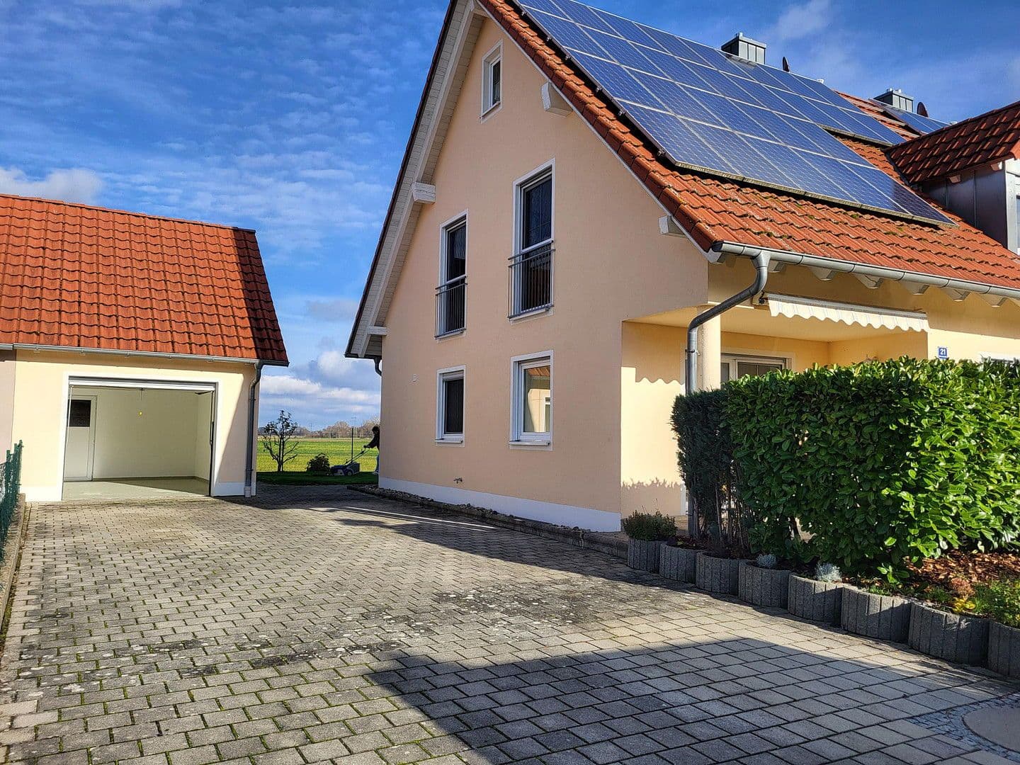 Predaj domu 121 m², pozemek 425 m², Weichering OT Lichtenau, Bavorsko Predaj domu 121 m², pozemek 425 m², Weichering OT Lichtenau, Bavorsko