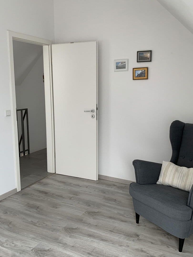 Predaj bytu 4-izbový 142 m², Esslingen am Neckar, Bádensko-Wurttembersko Predaj bytu 4-izbový 142 m², Esslingen am Neckar, Bádensko-Wurttembersko