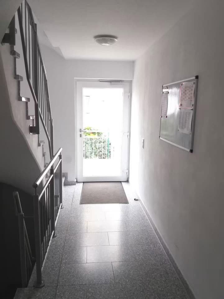 Predaj bytu 4-izbový 142 m², Esslingen am Neckar, Bádensko-Wurttembersko Predaj bytu 4-izbový 142 m², Esslingen am Neckar, Bádensko-Wurttembersko