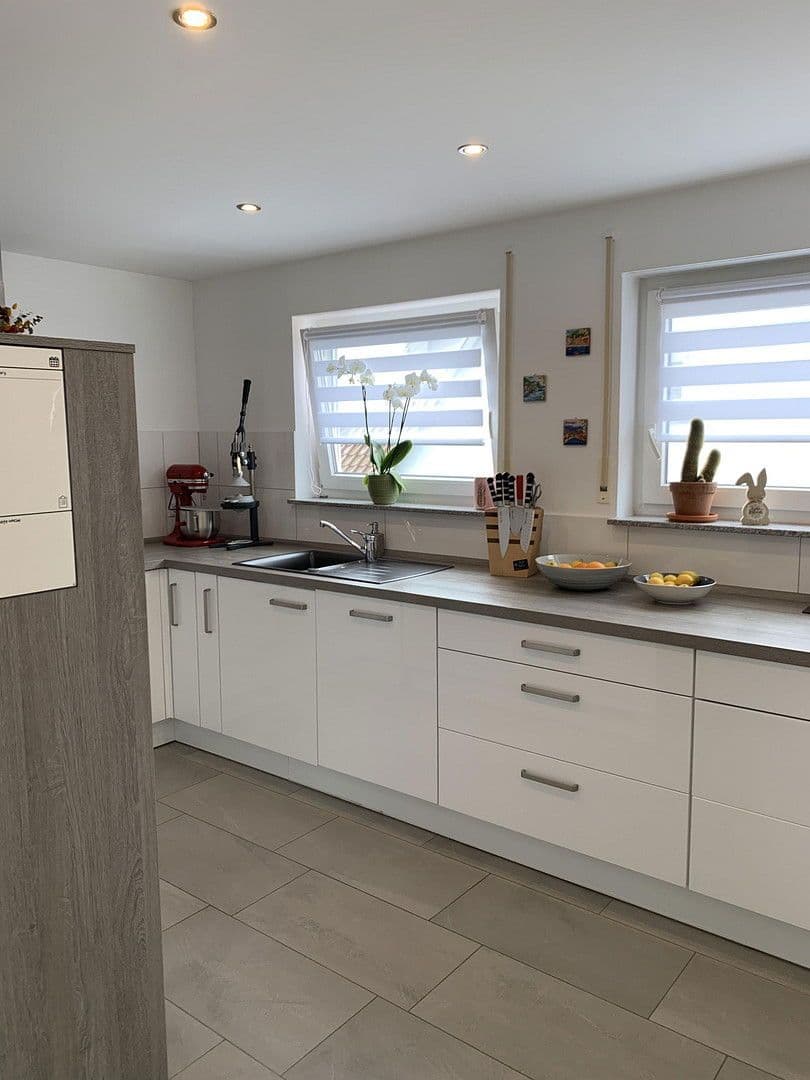 Predaj bytu 4-izbový 142 m², Esslingen am Neckar, Bádensko-Wurttembersko Predaj bytu 4-izbový 142 m², Esslingen am Neckar, Bádensko-Wurttembersko